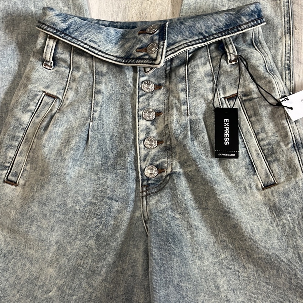 Express Editor Button Fly Acid Wash Jeans Size 00 NWT - Picture 2 of 12